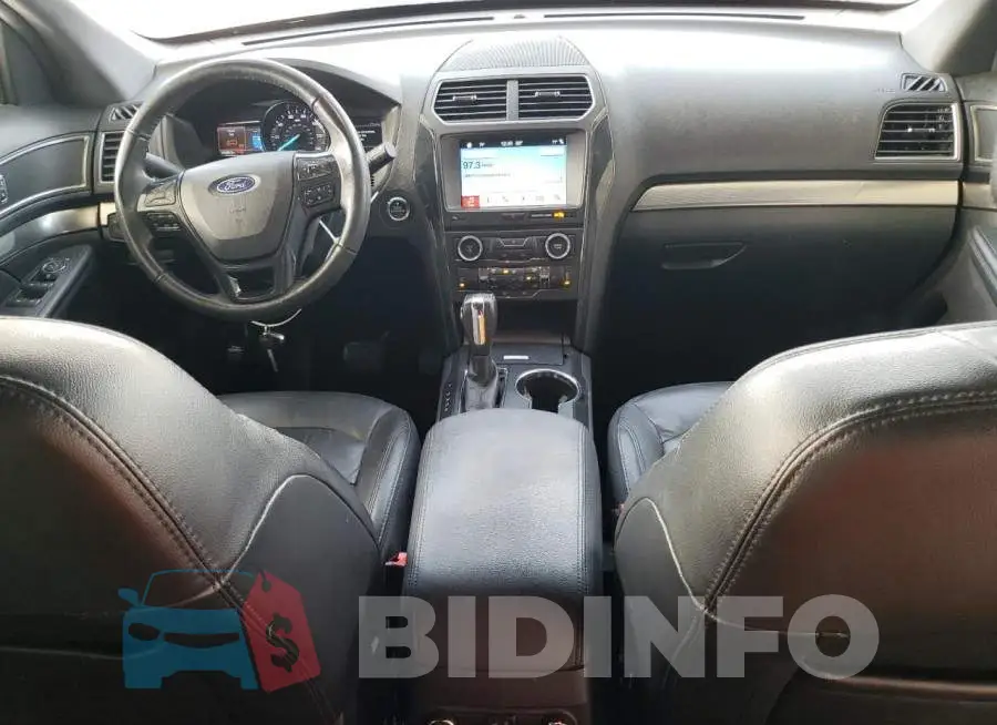 1FM5K8D82JGC71032 Photo# 8