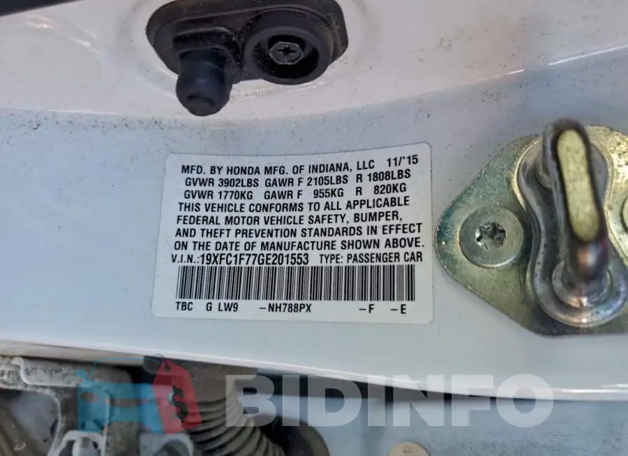 19XFC1F77GE201553 Photo# 12