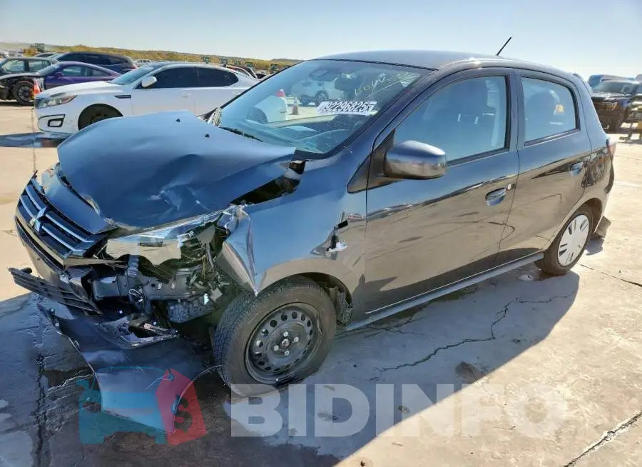 ML32AUHJ3RH008962 Photo# 1