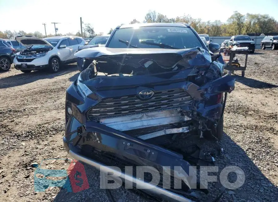JTMEWRFV7LD537750 Photo# 5