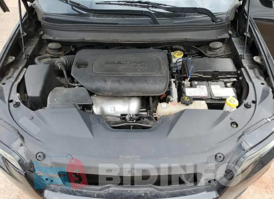 1C4PJLLB7KD274981 Photo# 12