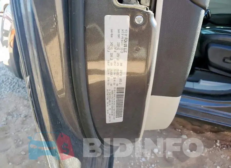 2C4RC1DG2LR144686 Photo# 13