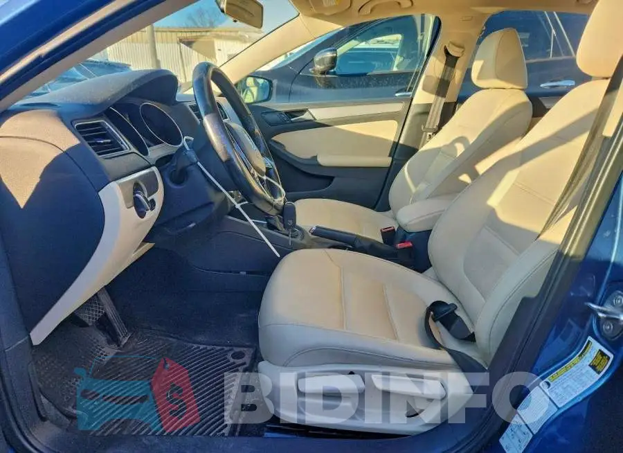 3VWDB7AJ9HM227723 Photo# 7