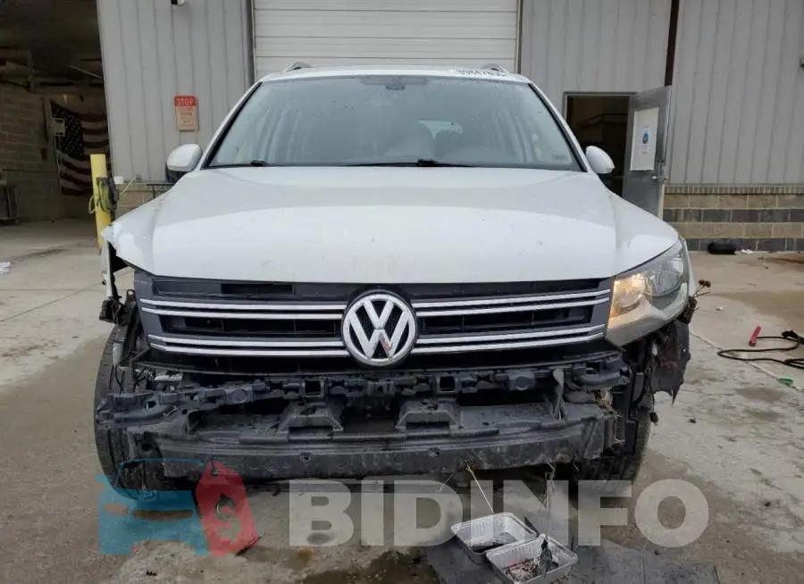 WVGRV7AX3HW502048 Photo# 5