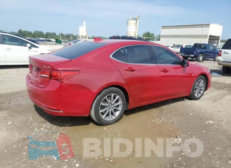 19UUB1F30KA003983 Photo# 3