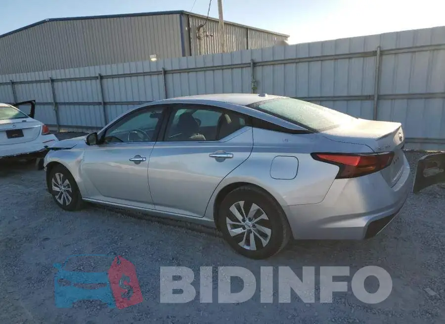 1N4BL4BV1KC125693 Photo# 2