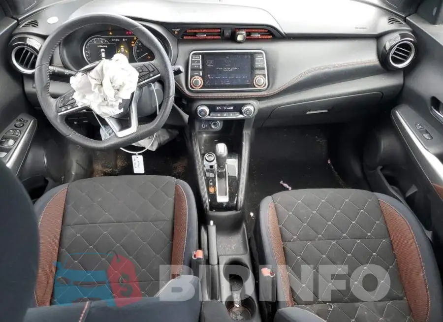 3N1CP5CU3JL516350 Photo# 8