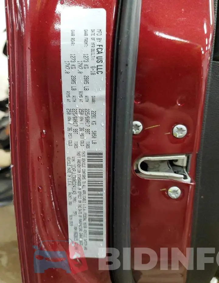 1C4PJLCB0KD241143 Photo# 13