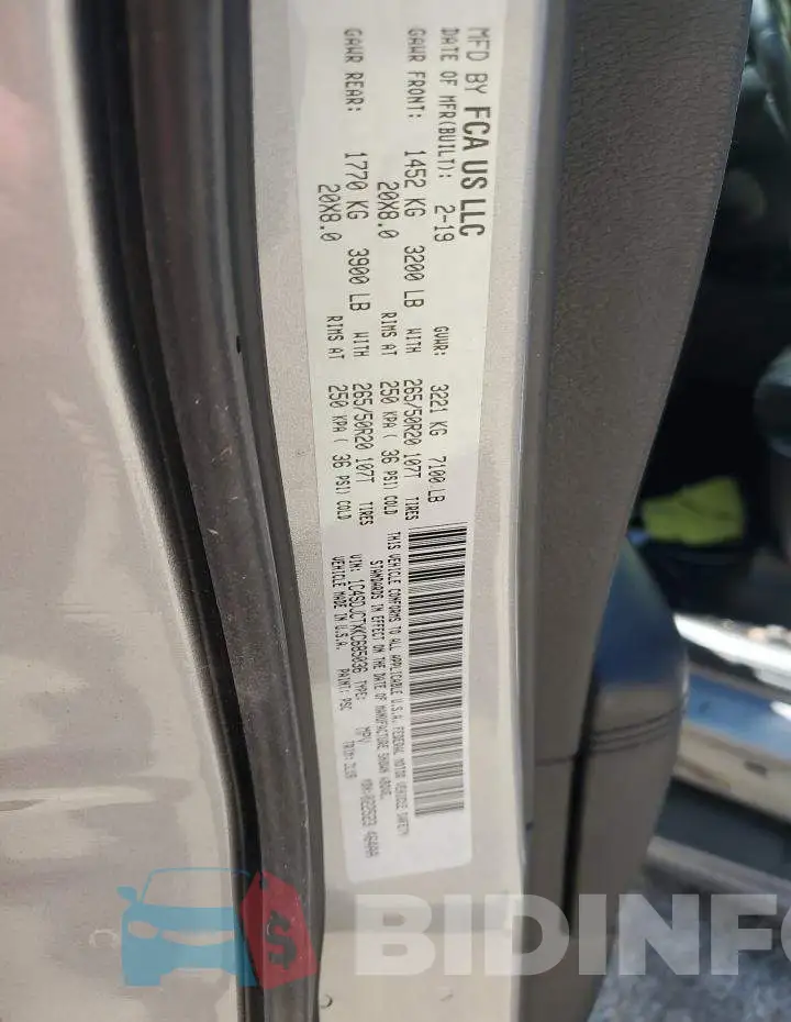 1C4SDJCTXKC685036 Photo# 13