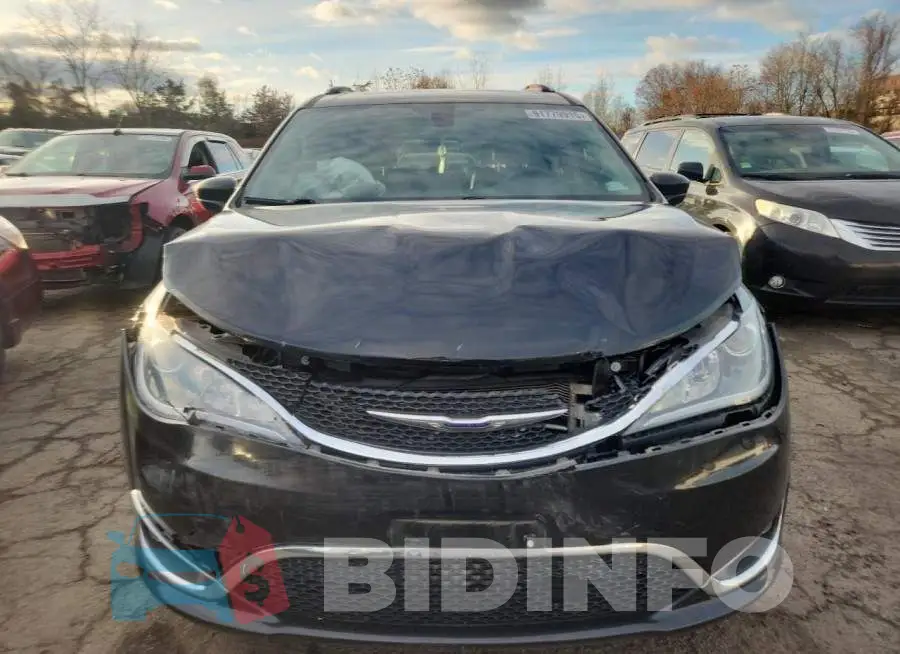 2C4RC1BG9LR192754 Photo# 5