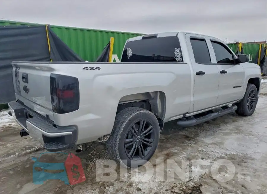 2GCVKMECXK1240934 Photo# 3