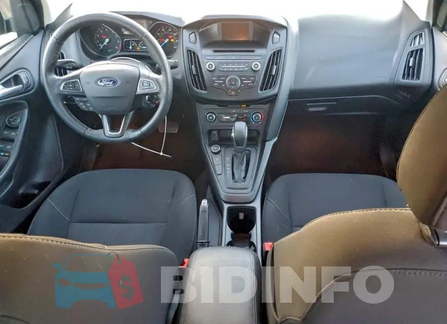 1FADP3F20HL335816 Photo# 8