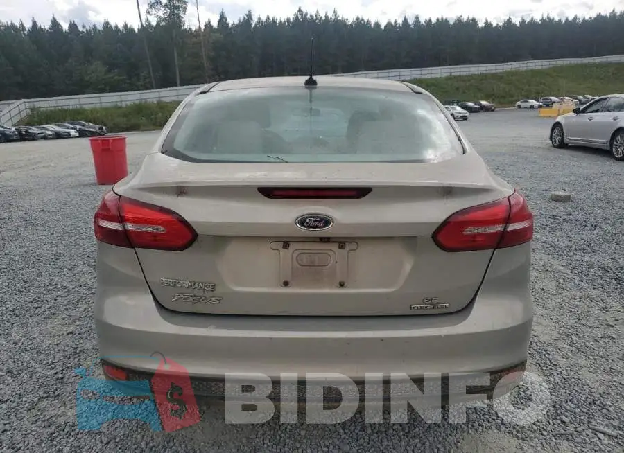 1FADP3F27GL332216 Photo# 6