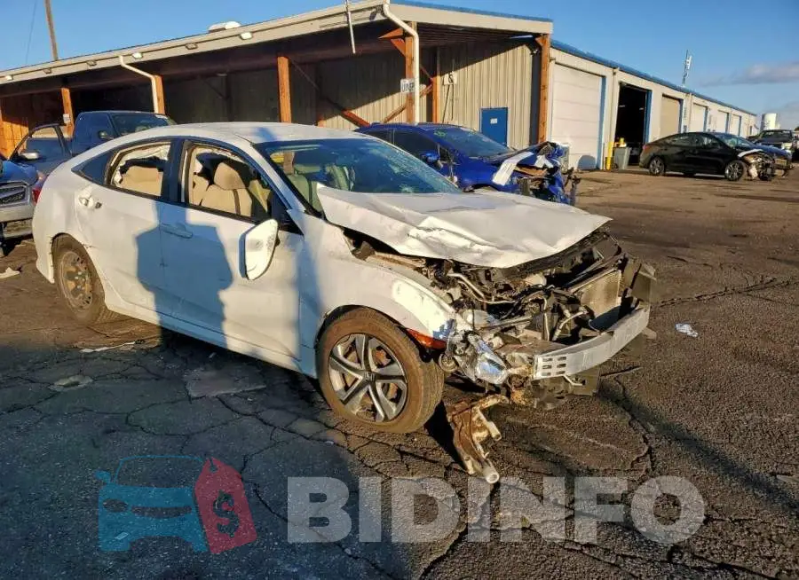 19XFC2F51HE223697 Photo# 4