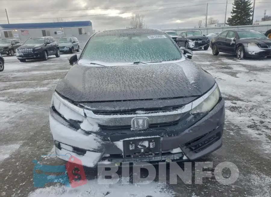 19XFC2F71GE045144 Photo# 5