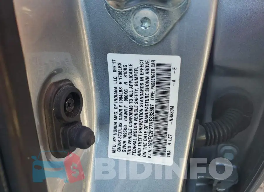 19XFC2F77HE232597 Photo# 13