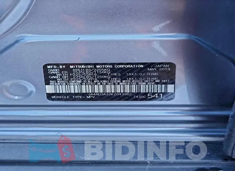JA4AD3A32KZ043962 Photo# 13