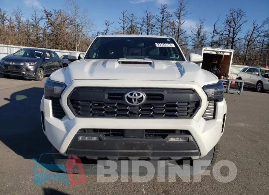 3TYLB5JN1RT035627 Photo# 5