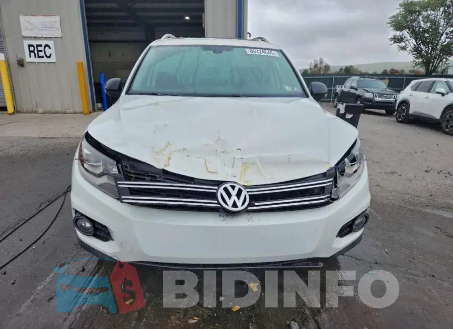 WVGUV7AX0HW507251 Photo# 5