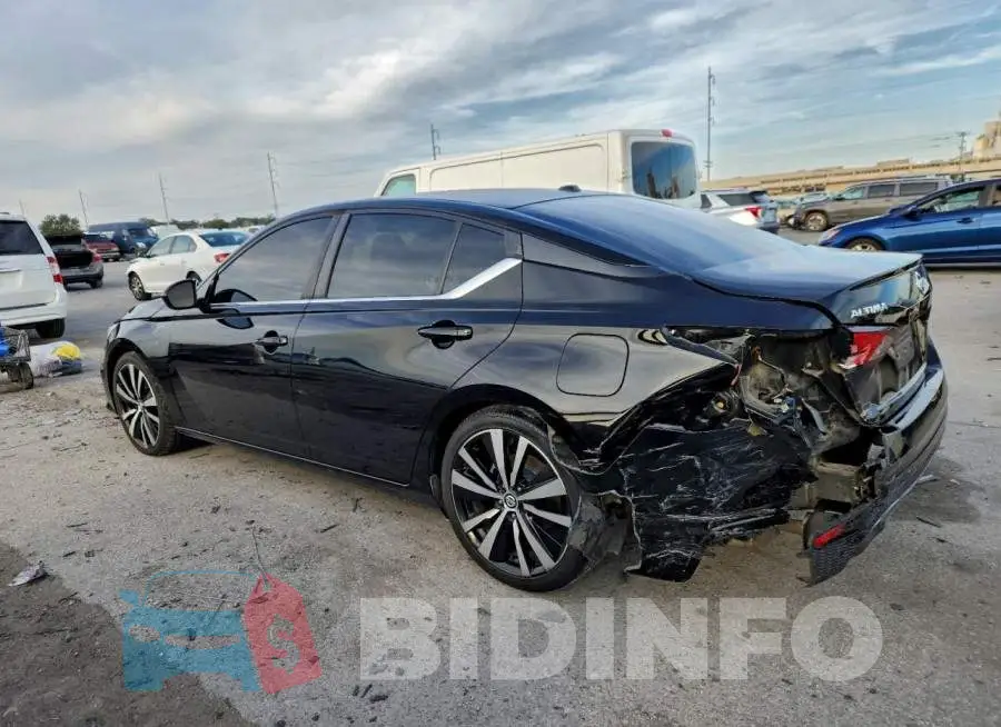 1N4BL4CV8KC123843 Photo# 2