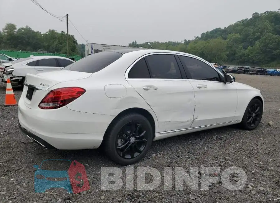 WDDWF4KB2GR142683 Photo# 3