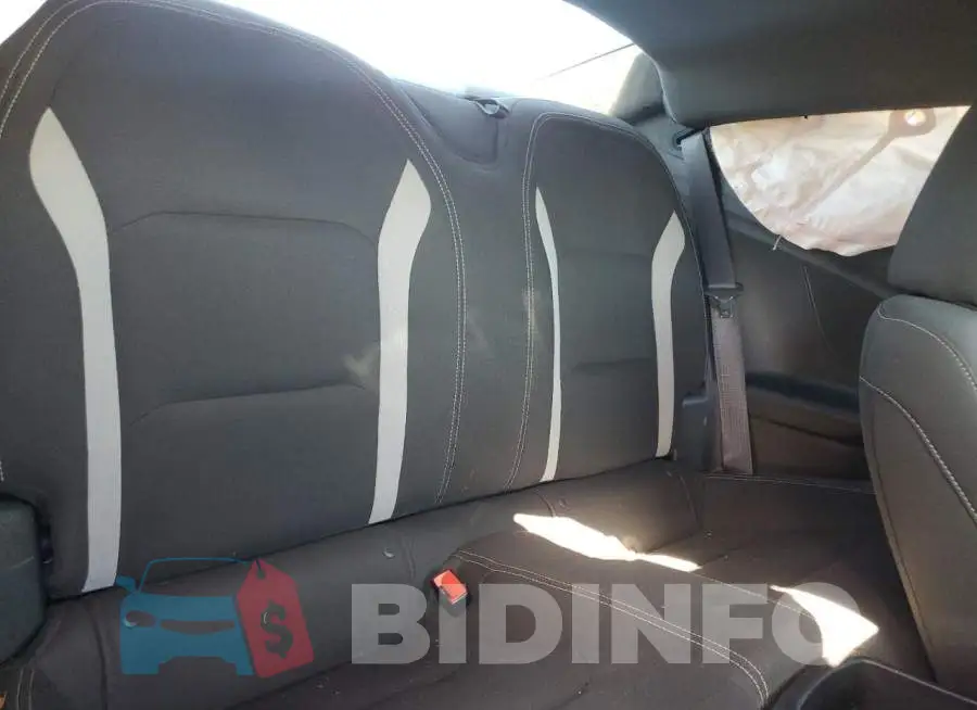 1G1FB1RS8L0100262 Photo# 10