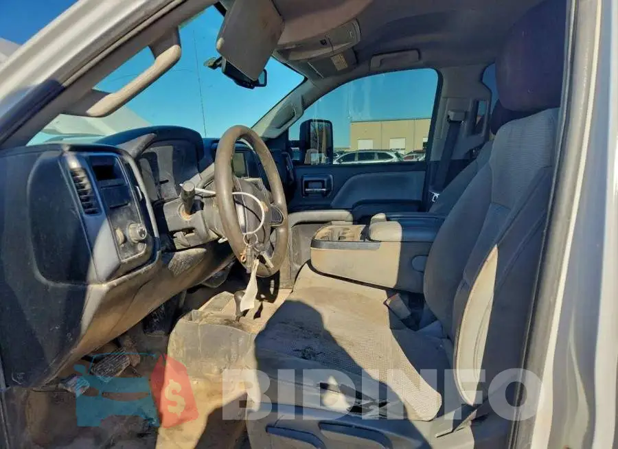 1GC1KREG9KF256694 Photo# 7