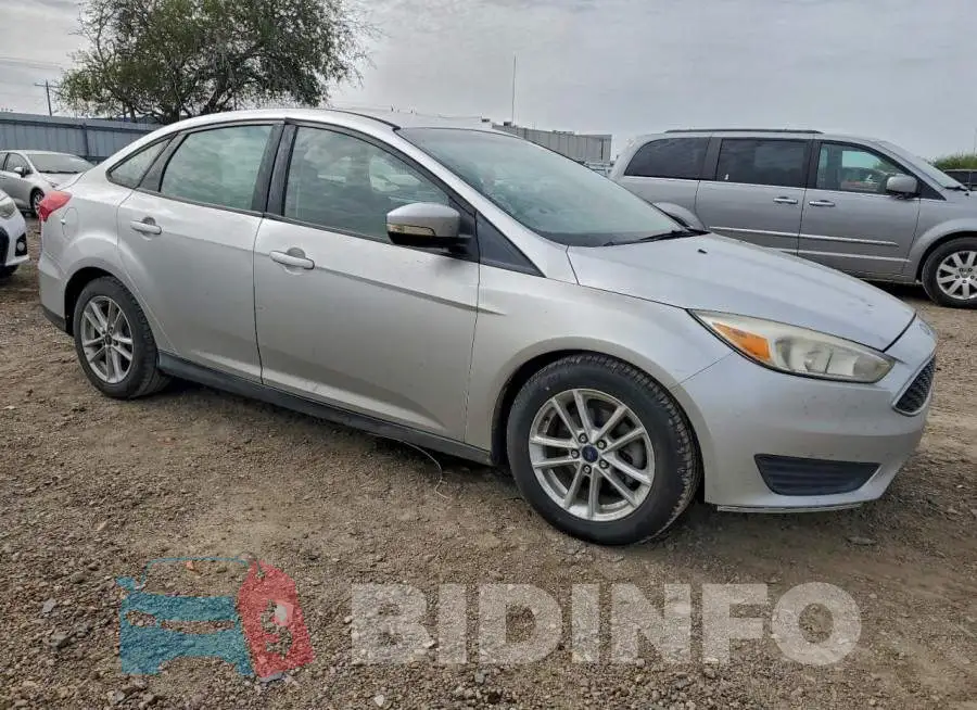 1FADP3F21GL217675 Photo# 4