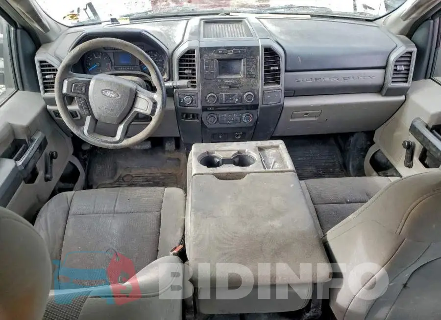1FT7X2B60HED31781 Photo# 8