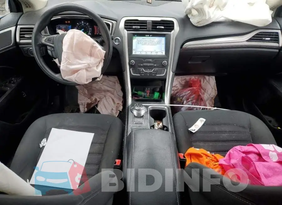 3FA6P0LU8KR166747 Photo# 8