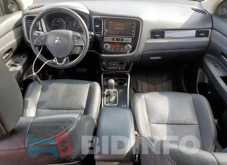JA4AD3A36KZ026985 Photo# 8