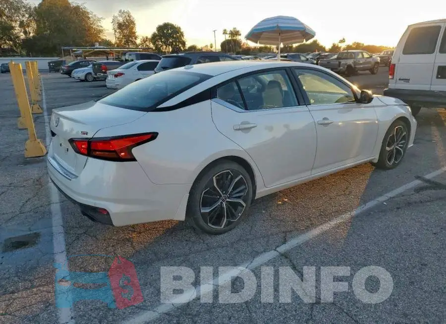 1N4BL4CV7PN403412 Photo# 3
