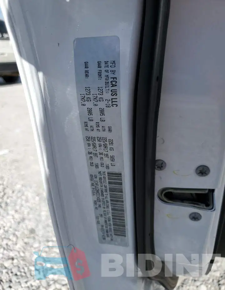1C4PJLCB4KD114329 Photo# 13