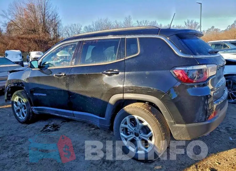 3C4NJDBN6ST616827 Photo# 2