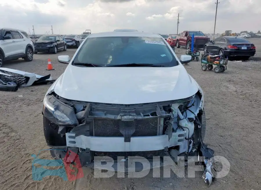 1G1ZG5ST4NF213067 Photo# 5
