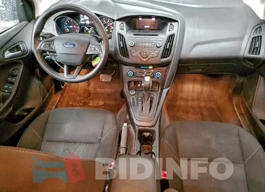 1FADP3F21GL385123 Photo# 8