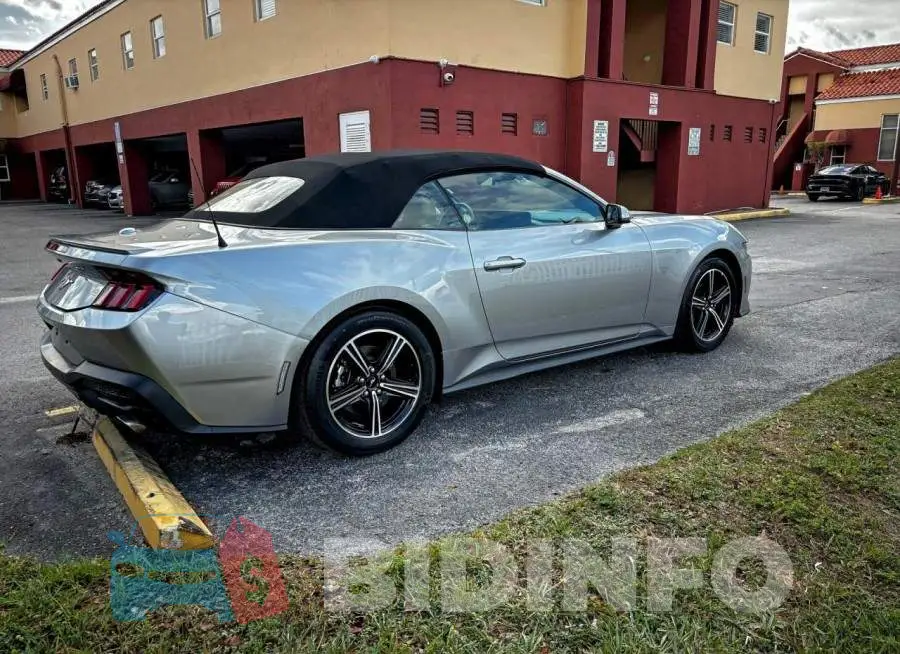 1FAGP8UH7S5127591 Photo# 4