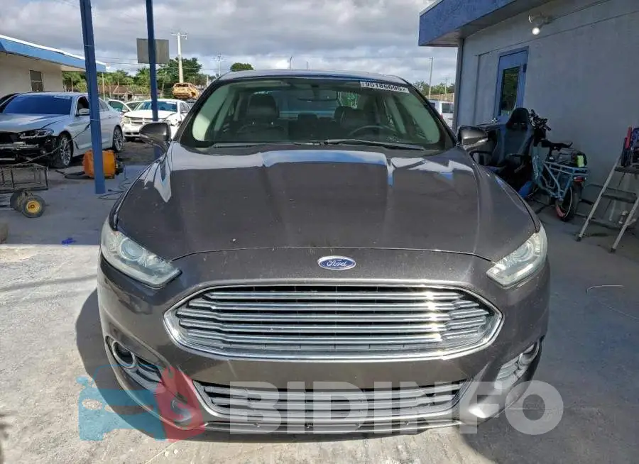3FA6P0HD0GR175068 Photo# 5