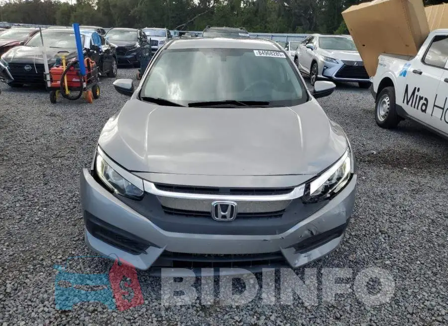 19XFC2F57HE040952 Photo# 5