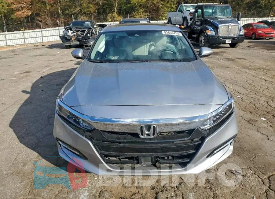 1HGCV3F54KA020642 Photo# 5