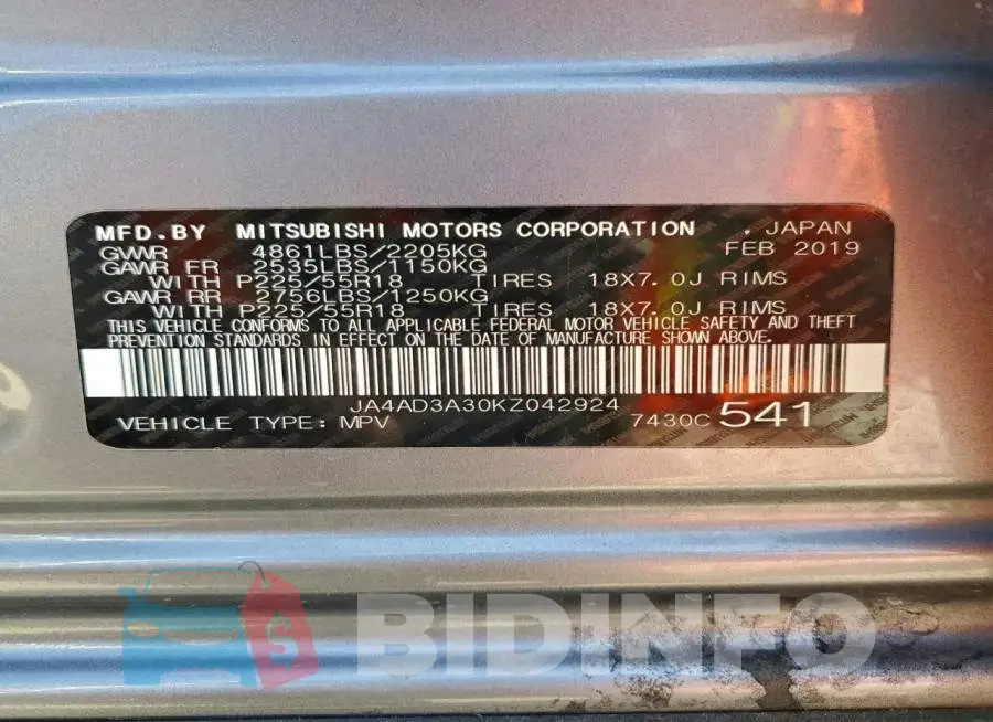 JA4AD3A30KZ042924 Photo# 13