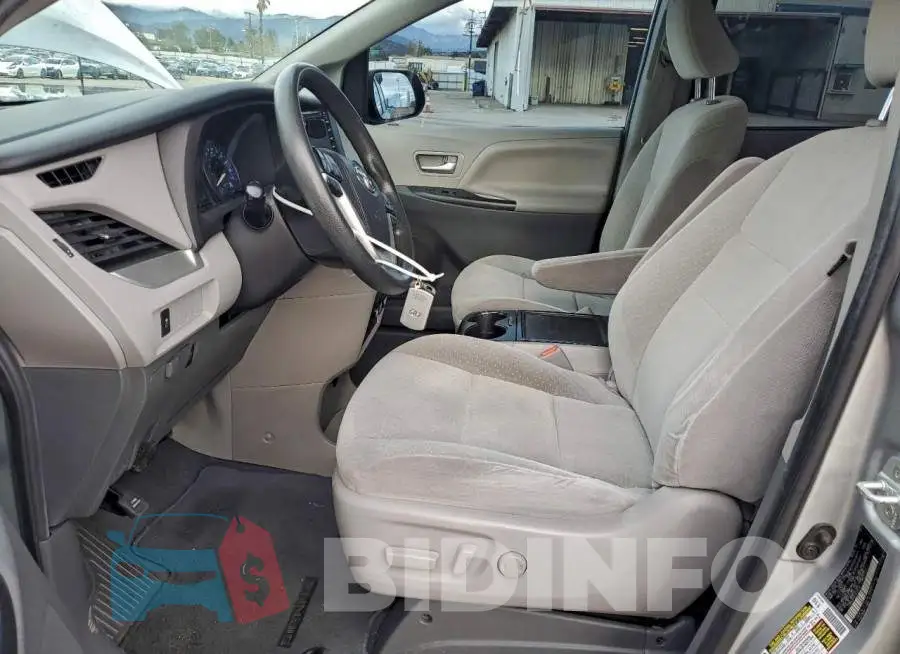 5TDKZ3DC2LS026556 Photo# 7