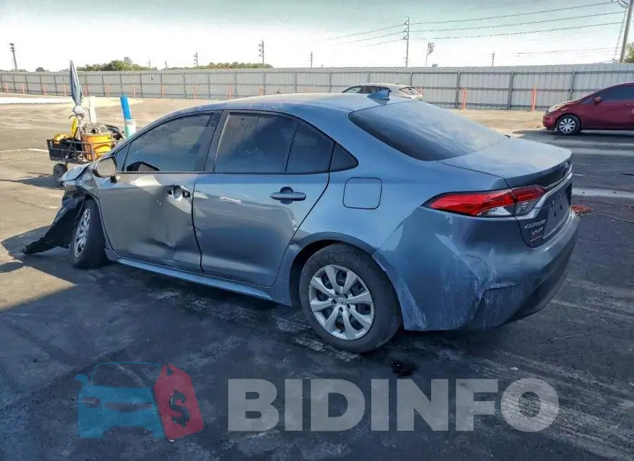 JTDBCMFE3S3075948 Photo# 2