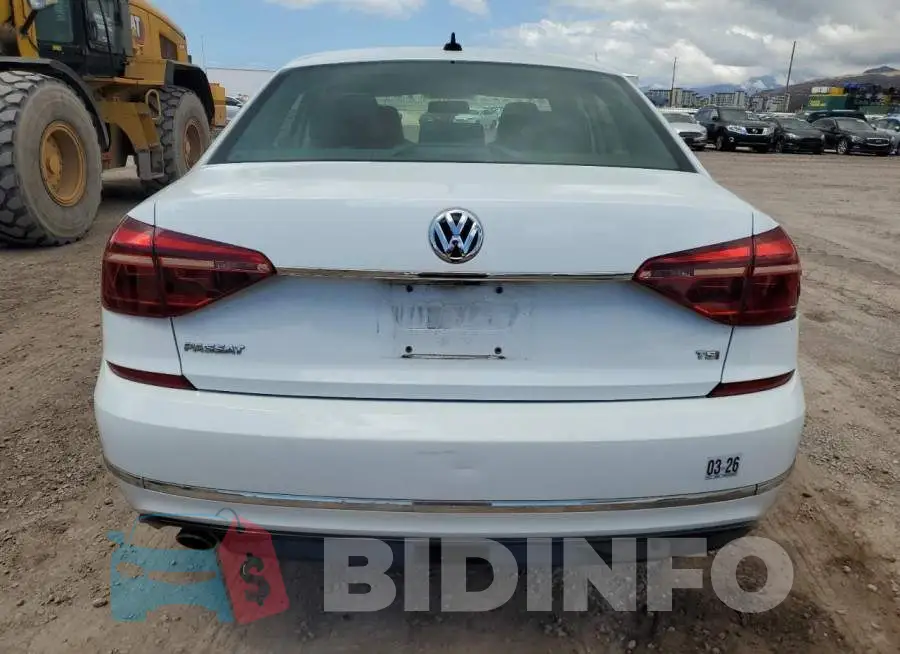 1VWDT7A34HC067377 Photo# 6