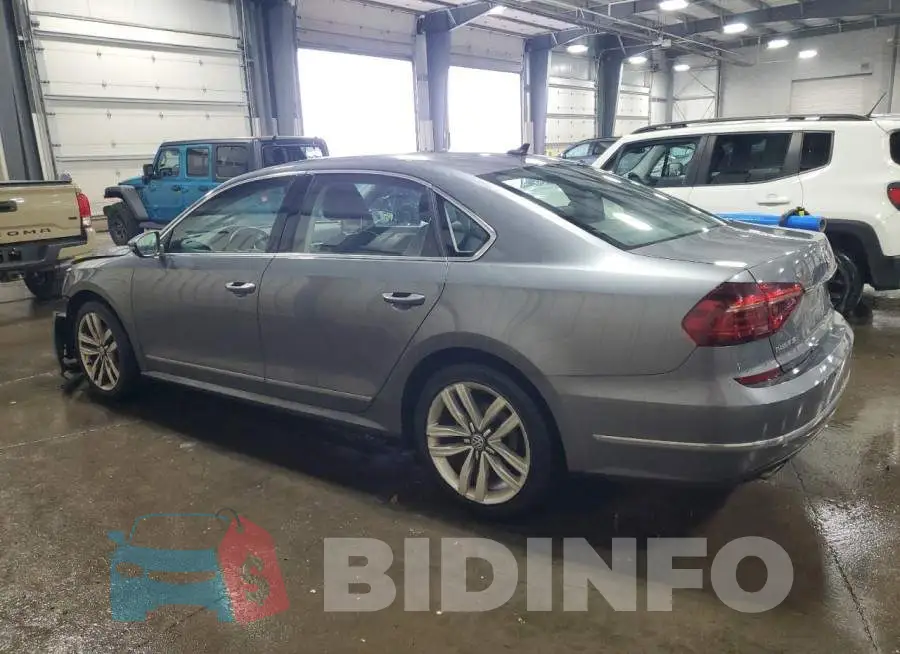 1VWGT7A3XHC075710 Photo# 2