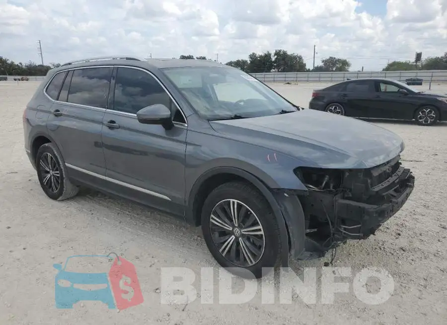 3VV3B7AX8KM068687 Photo# 4