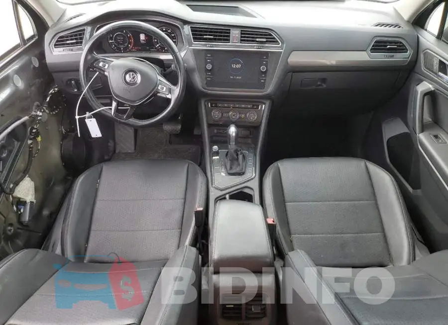 3VV3B7AX8KM068687 Photo# 8
