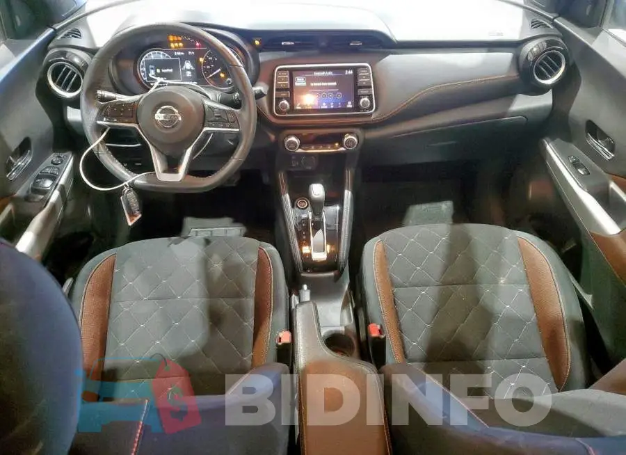 3N1CP5DV3LL522286 Photo# 8