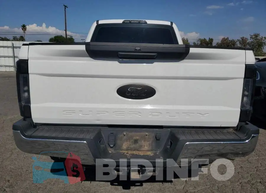 1FT7W2BT0JEB10874 Photo# 6