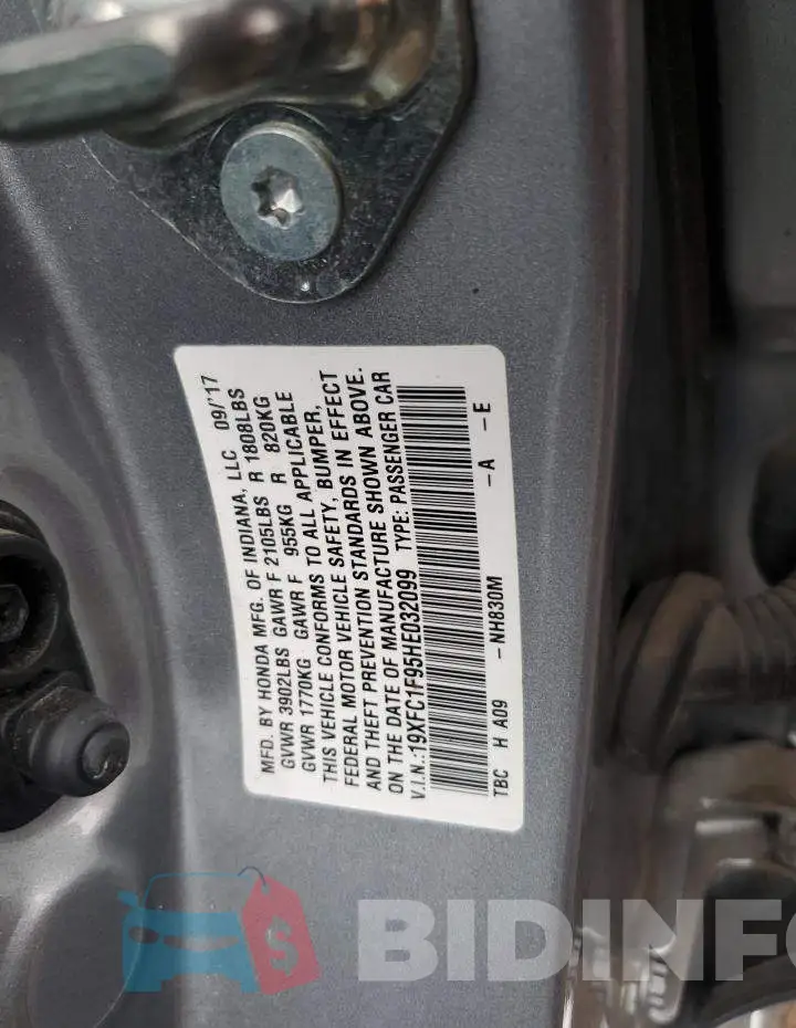 19XFC1F95HE032099 Photo# 13
